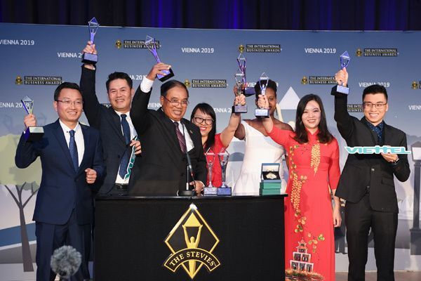Các sản phẩm số của Viettel thắng lớn tại giải Oscar dành cho giới kinh doanh quốc tế