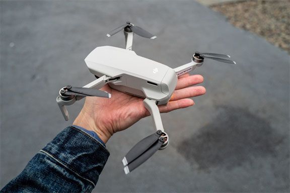 DJI ra mắt Mavic Mini, giá 399 USD