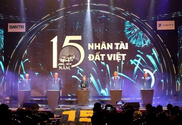 Nhân tài Đất Việt 2019: Chặng đường 15 năm tìm kiếm và tôn vinh trí tuệ Việt