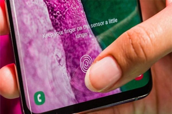 Galaxy S10 bị hack bởi chiếc ốp lưng giá 3 USD
