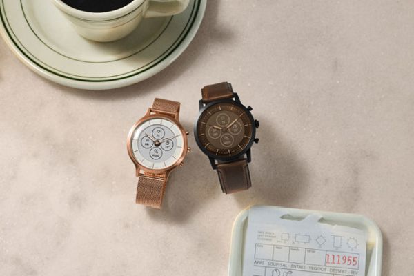Fossil công bố smartwatch lai Hybrid HR với pin 