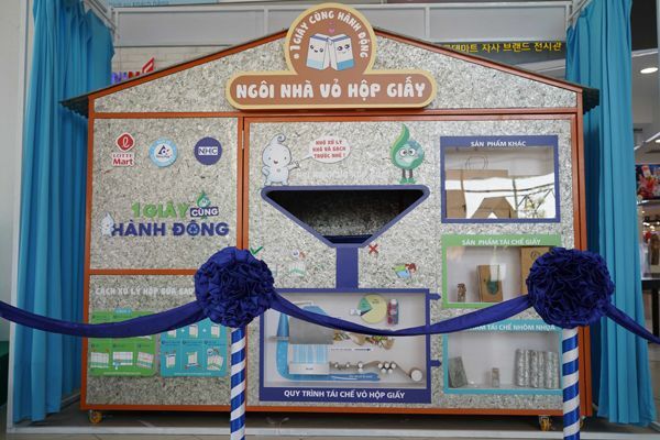 Thu gom, tái chế vỏ hộp đồ uống để tuyên truyền 
