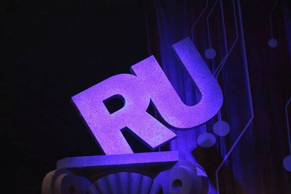 Với lưu lượng Internet khổng lồ ở Nga được định tuyến lại thông qua thử nghiệm, RuNet đã trở thành mạng nội bộ lớn nhất thế giới
