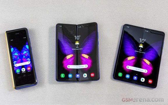 Galaxy Fold tiếp tục cháy hàng tại Việt Nam