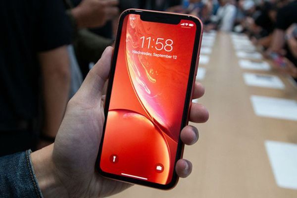  JDI từng hưởng lợi nhiều từ iPhone cho đến khi Apple chuyển sang OLED