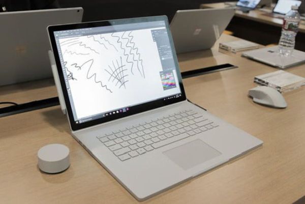 Phần lớn máy tính Surface đều được giảm giá trên Microsoft Store
