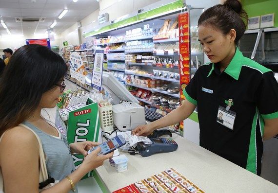 Payoo ứng dụng thanh toán bằng QR Code tại FamilyMart