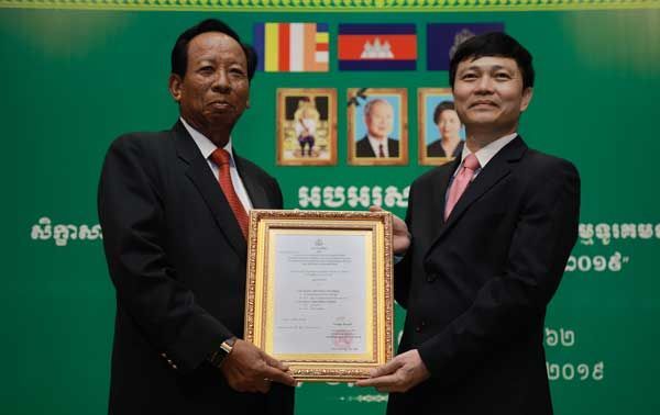 Viettel, đầu tư nước ngoài, Campuchia, Metfone, Viettel Cambodia