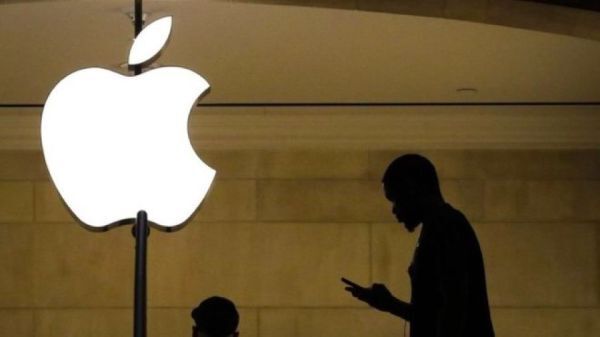 Apple vướng 