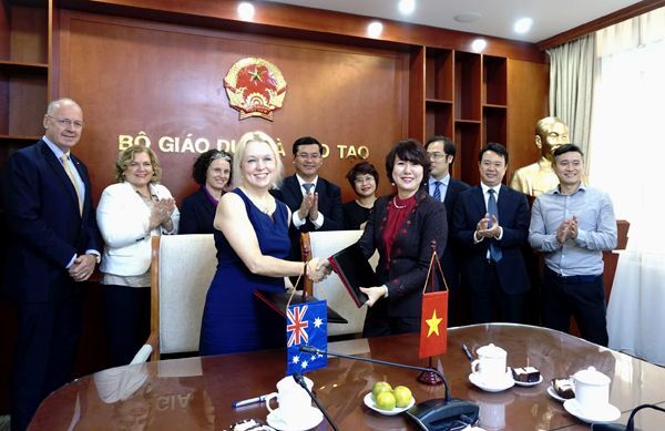 hợp tác đào tạo, RMIT, Đại học RMIT Việt Nam, Đề án Ngoại ngữ Quốc gia,