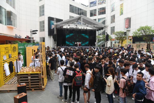 Tắt đèn bật ý tưởng 2019: Giới trẻ Hà Nội lan tỏa thông điệp bảo vệ môi trường
