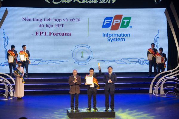 Tập đoàn FPT được vinh danh 8 sản phẩm, dịch vụ tại Sao Khuê 2019