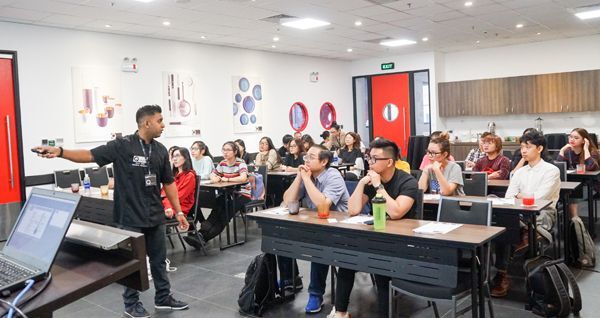RMIT Việt Nam đạt kiểm định quốc tế cho chương trình đào tạo du lịch và khách sạn