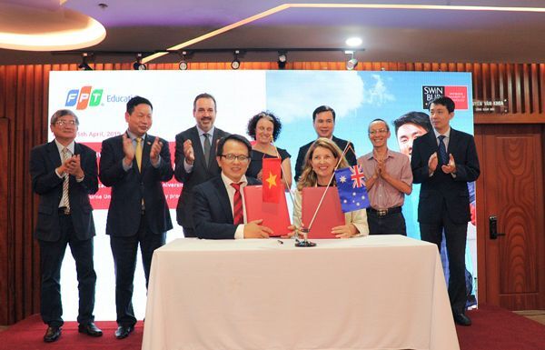 Úc, hợp tác đào tạo, đào tạo CNTT, truyền thông đa phương tiện, ĐH FPT, ĐH Công nghệ Swinburne, 