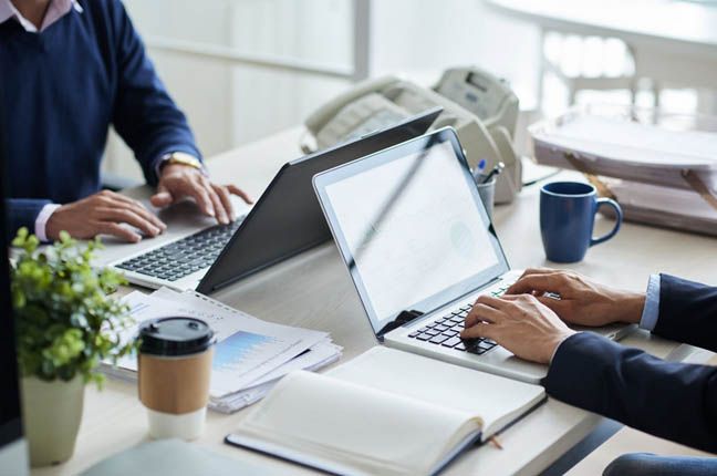 Chinh phục hàng loạt doanh nghiệp lớn, Fchat Chatbot đã giải quyết bài toán tự động hóa trong chăm sóc khách hàng như thế nào?