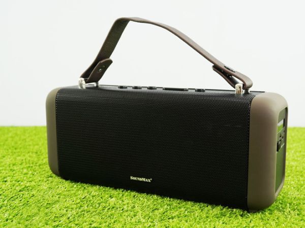 SoundMax trình làng loa di động cầm tay SB-206 mới