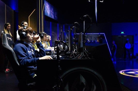 Dell trở thành đối tác chính thức của Riot Games