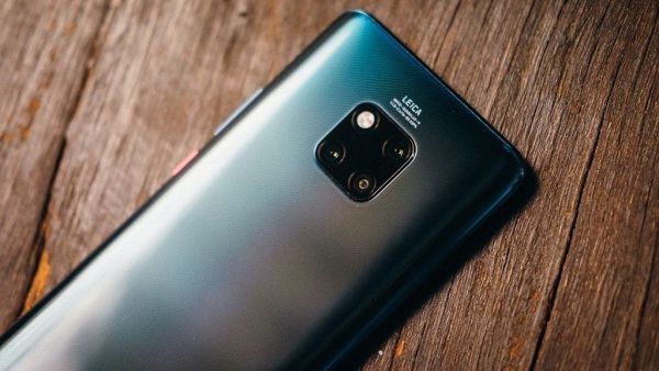 Rò rỉ Huawei Mate 30 Pro: màn hình 6,7 inch, 4 camera, sạc nhanh 55W