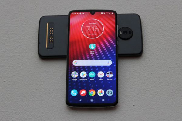 Motorola công bố smartphone Moto Z4 trang bị camera 48 MP