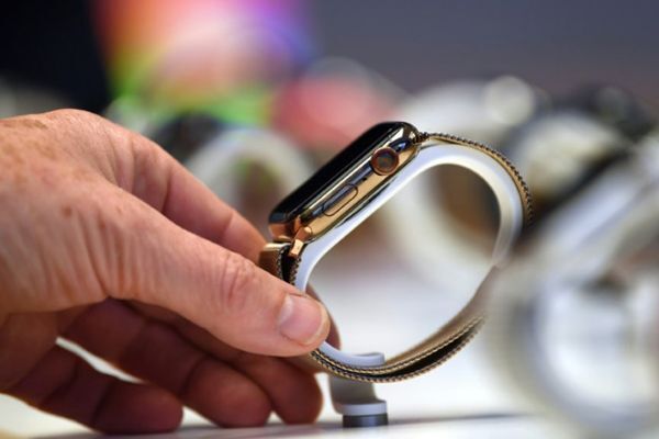 IDC: Apple vẫn xưng vương trên thị trường smartwatch thêm 4 năm nữa