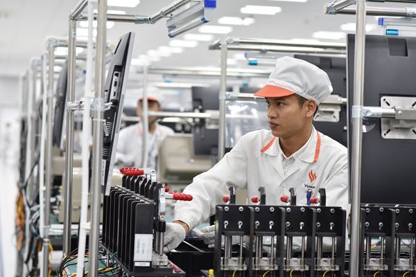VinSmart bắt tay Fujitsu và Qualcomm để phát triển smartphone 5G