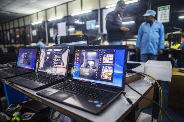 Gartner: Thị trường máy tính cá nhân toàn cầu tăng nhẹ trong quý 2