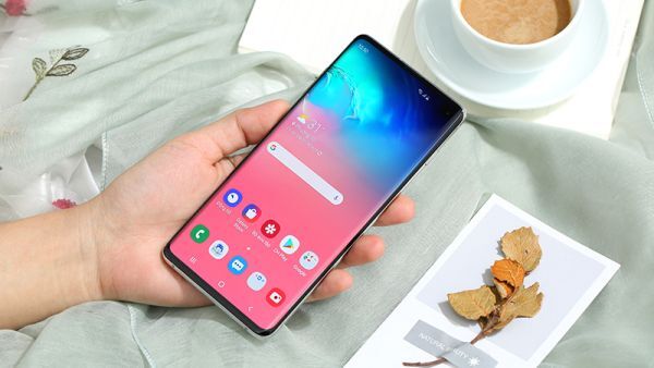 Doanh số bán Galaxy S10 cao hơn 12% so với phiên bản trước