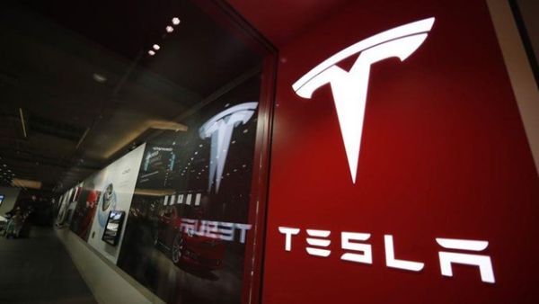 Tesla đối mặt với khủng hoảng nhân sự cấp cao