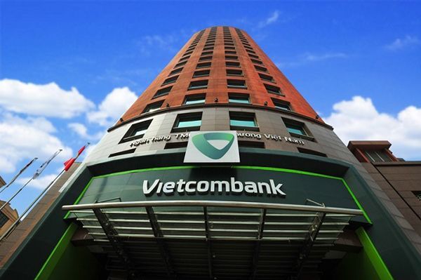 Vietcombank ngừng cung cấp dịch vụ tiền gửi trực tuyến cho cá nhân người nước ngoài