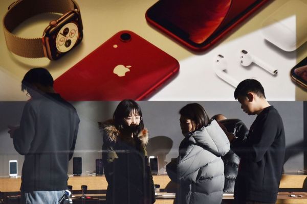 Doanh thu đến từ iPhone đã giảm 13% so với năm trước