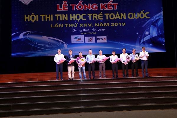 Tin học trẻ toàn quốc, Cuộc thi Tin học, Trung ương Đoàn TNCS Hồ Chí Minh,