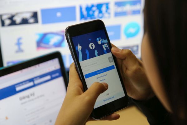 Facebook sẽ gỡ bỏ những tài khoản không sử dụng tên thật