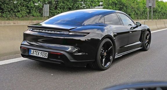 Porsche Taycan là chiếc xe đầu tiên có ứng dụng Apple Music tích hợp