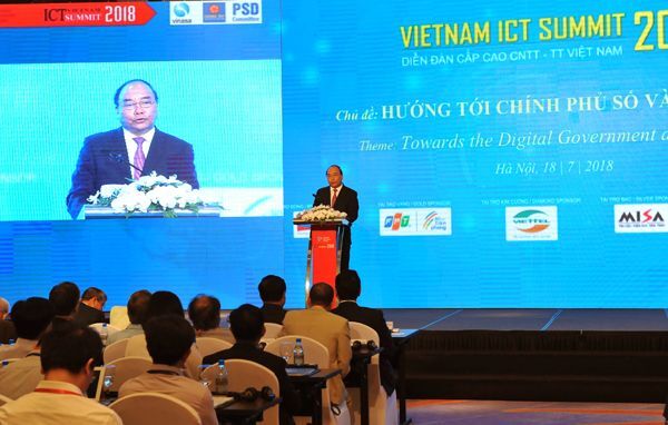 Việt Nam ở đâu trong dòng chảy “Chuyển đổi số”?