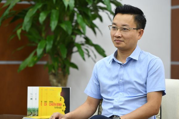  Viettel Post, IBA Stevie Awards, Trần Trung Hưng, 