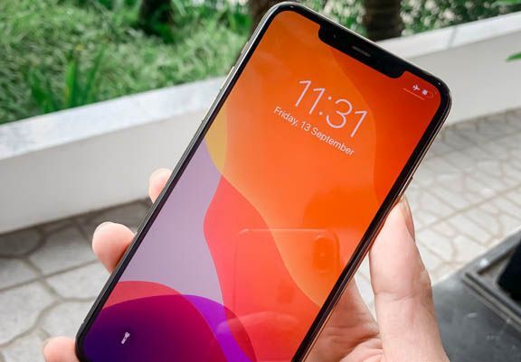 iPhone lạc lõng trong thế giới của riêng mình