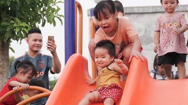 Người FPT Telecom dành tặng trẻ em 