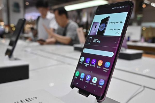 Doanh số smartphone toàn cầu tiếp tục ảm đạm trong năm 2019
