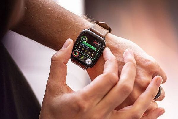 Apple Watch sẽ có thêm chức năng theo dõi giấc ngủ của người dùng