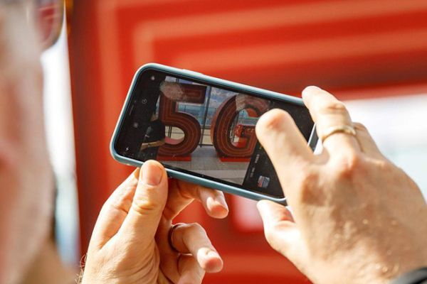 Giá trị Apple sẽ chạm mốc 2.000 tỉ USD vào năm 2021