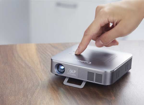 Canon ra mắt máy chiếu mini không dây MP250 nhỏ gọn, linh hoạt 