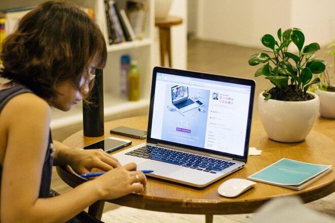 Coursera cung cấp tính năng học miễn phí