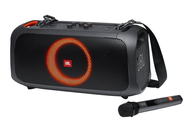 JBL Party Box On the Go có giá bán 9,99 triệu đồng tại thị trường Việt Nam