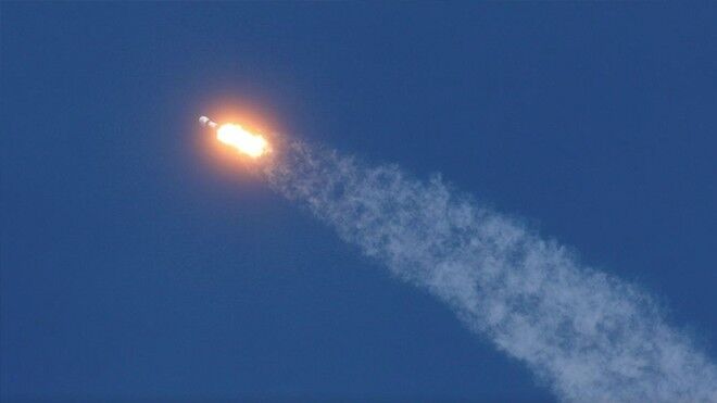 SpaceX chế tạo vệ tinh theo dõi tên lửa cho Lầu Năm Góc