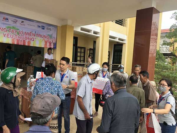 MM Mega Market và các đối tác ”Chung tay vì miền Trung yêu thương”