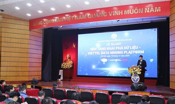 Ra mắt nền tảng khai phá dữ liệu Viettel Data Mining Platform