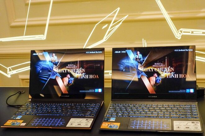 Bộ đôi laptop Asus ZenBook Flip dùng màn hình OLED ra mắt thị trường Việt Nam