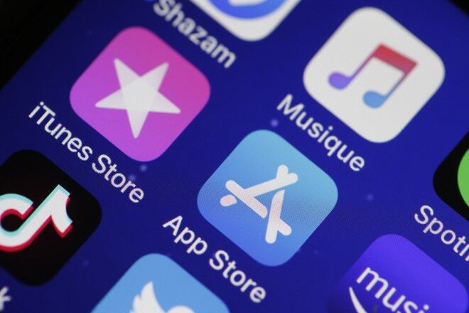 Apple bắt đầu tính phí 15% cho nhà phát triển nhỏ trên App Store