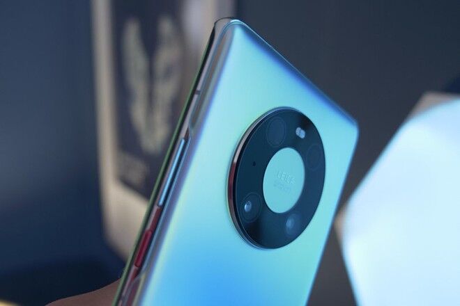 Huawei Mate 40 Pro lên kệ tại thị trường Singapore