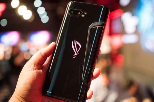 ROG Phone 3 sẽ là smartphone chơi game thực thụ nhờ Google Stadia